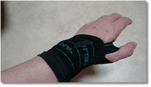 手首のサポーター