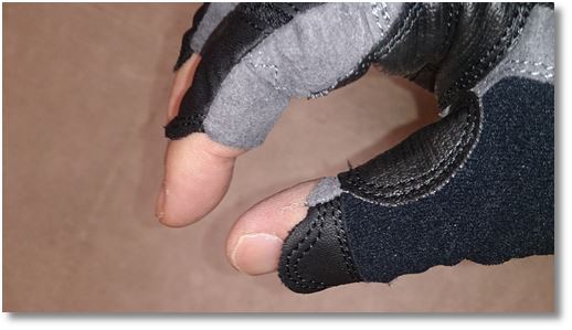 �v���g���[�j���O�O���[�u G3402�̃x��