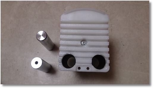 重りを2本取り外したブロックダンベル